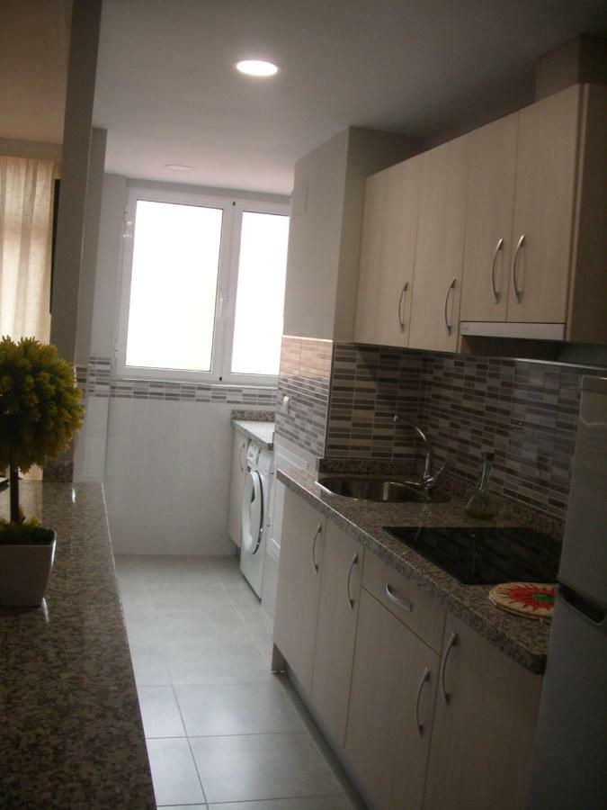 Paseo Maritimo De Poniente Apartment Málaga Exterior foto