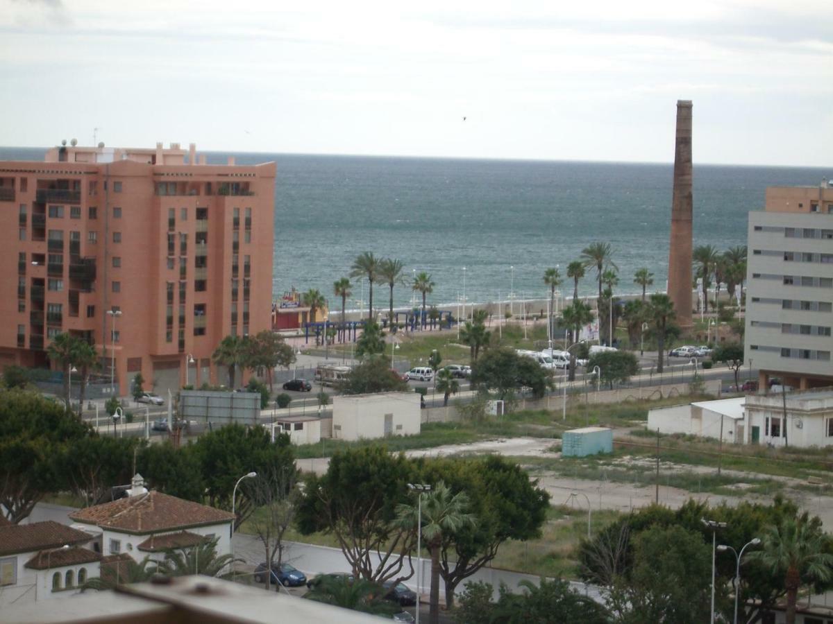 Paseo Maritimo De Poniente Apartment Málaga Exterior foto