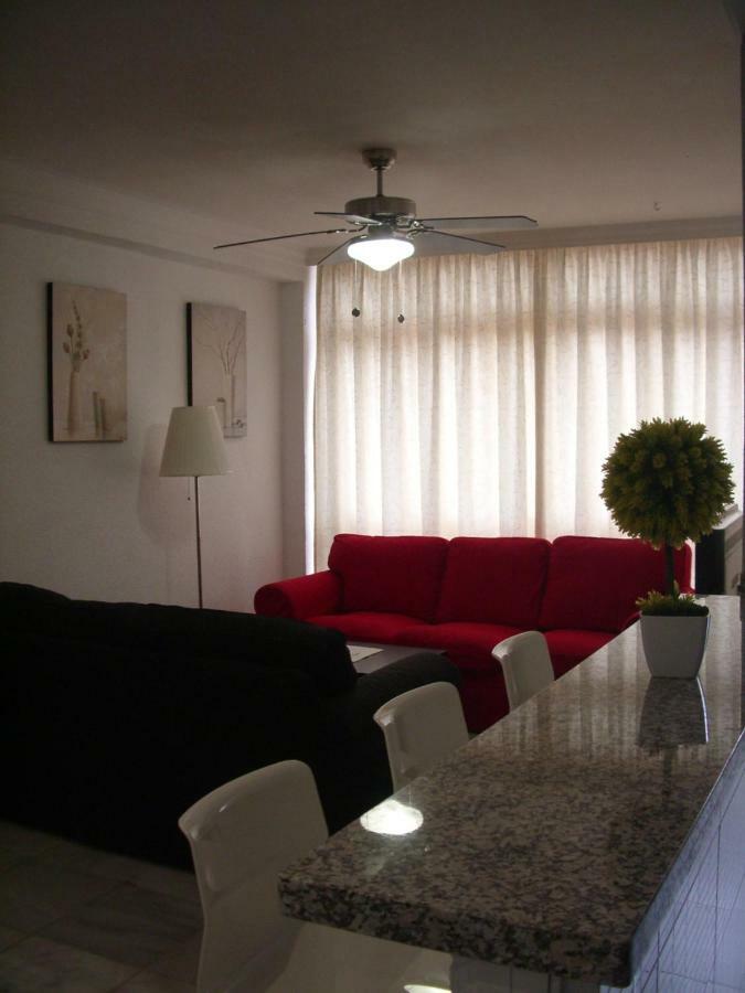 Paseo Maritimo De Poniente Apartment Málaga Exterior foto