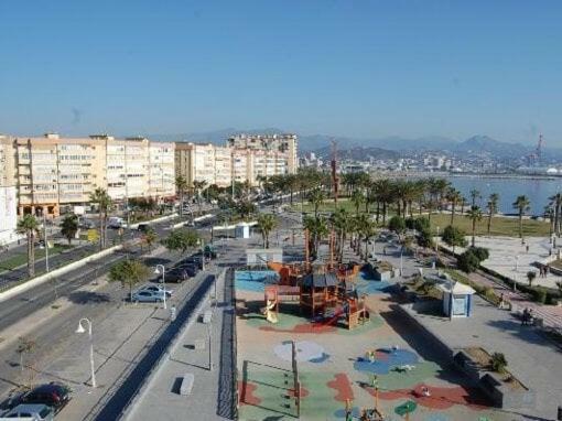 Paseo Maritimo De Poniente Apartment Málaga Exterior foto
